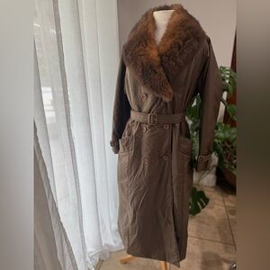 Vintage RainShedder Trench Coat Brown with Fur Collar Belted Long Jacket‎